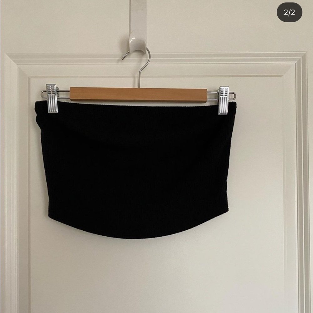 Black cropped top